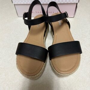 Soda Black Sandals Comfortable Casual Footwear